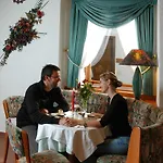 Dreisonnenberg Hotel