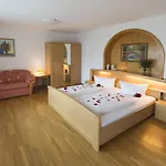 Hotel Dreisonnenberg Neuschönau
