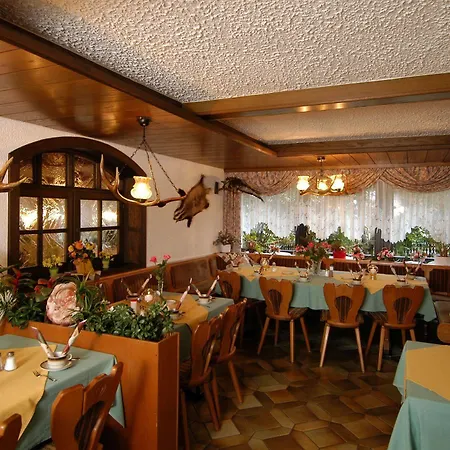 Hotel Dreisonnenberg 3*